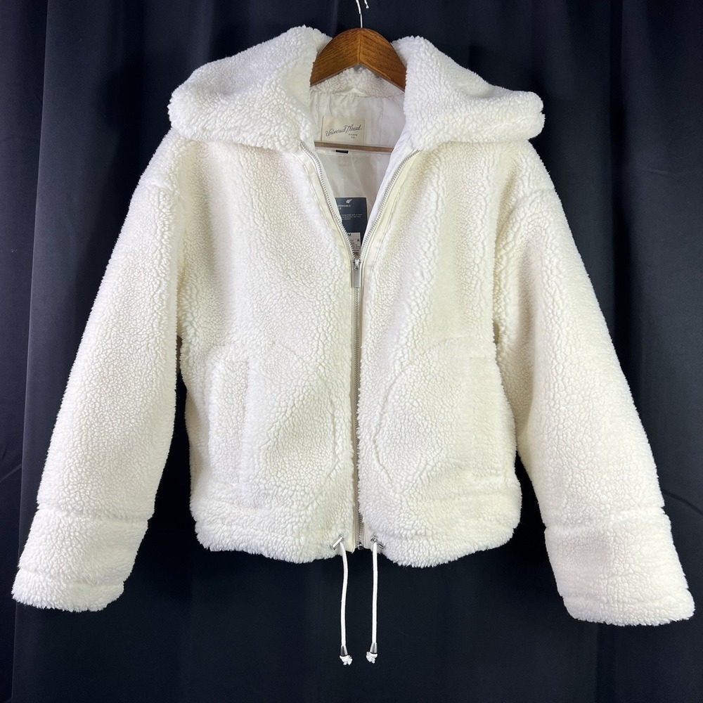 Women's Cozy Teddy Fleece Full Zip Jacket Universal Thread Size Medium NWT - Picture 2 of 8